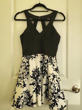 Crystal Doll Black White Damask Halter Fit Flare Homecoming Party Dress Size 3